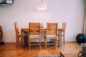 A seating area at Apartment Auenfeld Widderstein