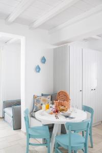 Gallery image of Deluxe Mykonos Villa Outdoor Pool Villa Side Sea 2 Bdr Ornos in Mýkonos City