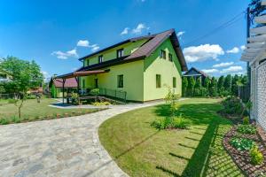 Vonkajšia záhrada v ubytovaní Sanocka Willa