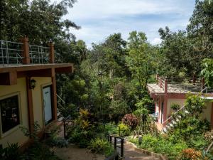 Zahrada ubytování บ้านรักษ์วนา