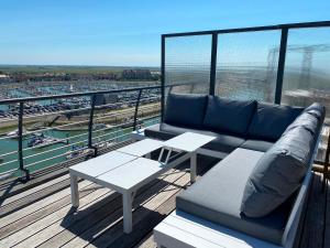 Posezení v ubytování ZEEPAREL Duplex loft