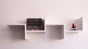 Perpustakaan di rumah tamu ini