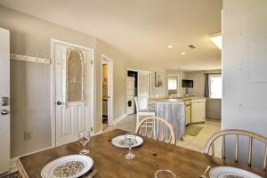 Ảnh trong thư viện ảnh của Steps to Shore Gem with Pool in Ocean City ở Ocean City