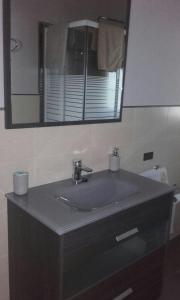 A bathroom at La casa del estanque