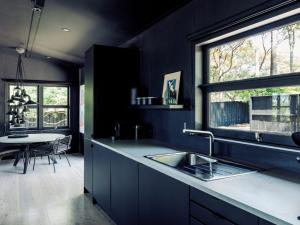 Køkken eller tekøkken på Black Shack on Hyams Beach + 12 billeder