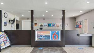 Fotografie z fotogalerie ubytování Motel 6-Addison, TX - Dallas v destinaci Addison
