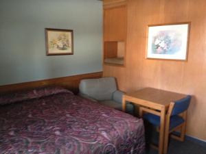 Cama o camas de una habitación en Jamestown Motel