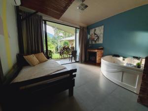 Gallery image of Yellow Tree Suites in Fortuna