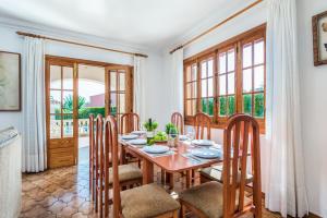 Zdjęcie z galerii obiektu Villa Menorca Jalima 1 by Mauter Villas w mieście Cala Blanca