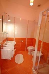 A bathroom at Il Muretto