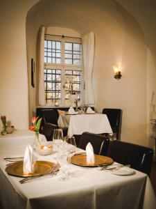 En restaurang eller annat matställe på Hotel Burg Abenberg