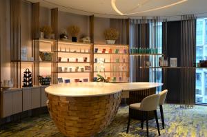 EQ Kuala Lumpur的咖啡和沏茶工具