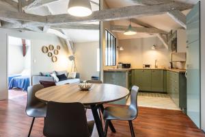 Kuchyň nebo kuchyňský kout v ubytování Les Toits de Marceau, Cœur cité historique Sarlat