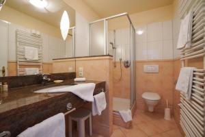 Ein Badezimmer in der Unterkunft Strandhotel Ostfriesenhof