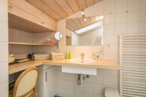 Mynd úr myndasafni af Försterhaus Wohnung Dachgeschoss í Egg