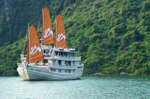 Gallery image of Paradise Sails Cruise in Ha Long