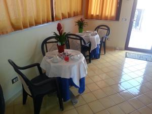 Gallery image of La Piazzetta in Giardini Naxos +93 photos