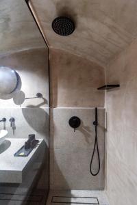 Salle de bains dans l'établissement La Maltese Caldera Concept