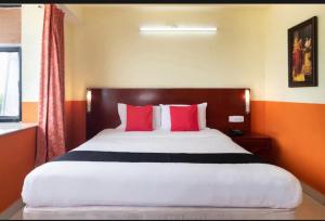 Postel nebo postele na pokoji v ubytování Hotel Vassi Palaze