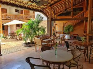 Restoran ili drugo mesto za obedovanje u objektu Pousada Casa de Praia