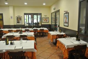 En restaurang eller annat matställe på Arlecchino