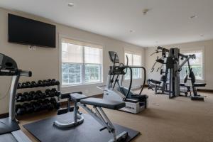 
The fitness centre and/or fitness facilities at Amsterdam Inn & Suites Sussex
