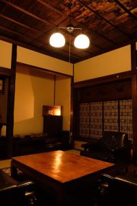 Istumisnurk majutusasutuses Guesthouse SHIGI