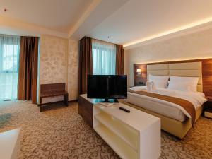 Televisyen dan/atau pusat hiburan di Hotel New Star