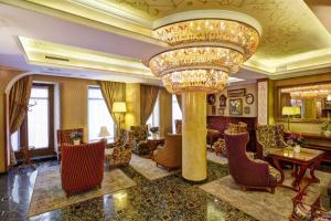 Posezení v ubytování Swiss Hotel