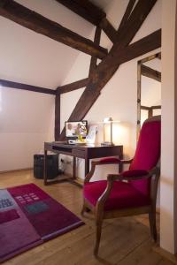 Posezení v ubytování Hotel Altes Pfarrhaus Beaumarais