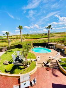 The swimming pool at or close to Villa Grisì