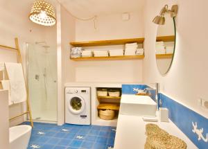 Ванная комната в LA PERLA DELL EDEN by KlabHouse