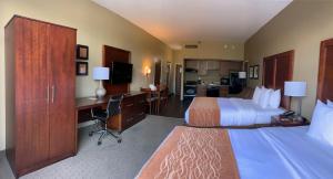 Gallery image of Comfort Inn Naples East I-75 in Naples