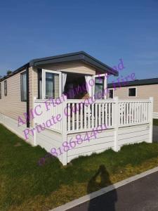 Flamingo Land - Cedar Wood CW49