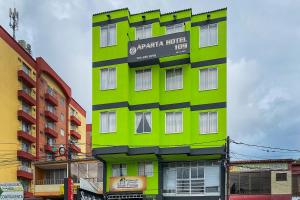 Edificio en el que se encuentra el hostal o pensión