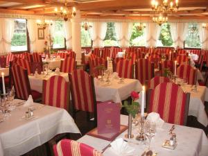 Restaurace v ubytování Alpenhotel Fernau + 37 fotografií