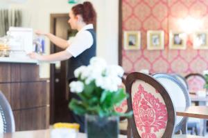 Členové personálu v ubytování Champneys Tring
