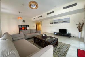 Gallery image of OYO 586 Home 1206 East Heights 3, Executive Towers in Dubai