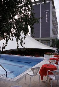 The swimming pool at or close to Hotel Mareblu