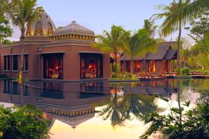 Сад в Trou aux Biches Beachcomber Golf Resort & Spa