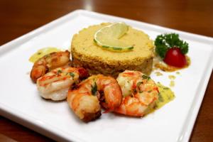 Makanan di atau berdekatan hotel +37 gambar