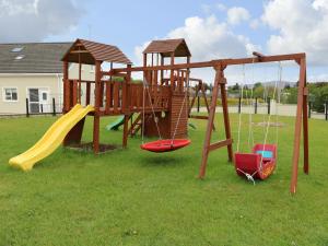 Loughanure Lake View tesisinde çocuk oyun alanı
