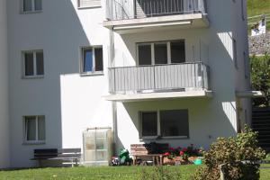 Zgradba, v kateri se nahaja apartma