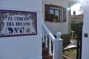 Fotografie z fotogalerie ubytování Cómodo y coqueto chalet con jardín en Argoños v destinaci Argoños
