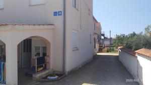 Budynek, w którym mieści się apartament