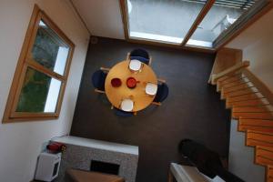 Fotografie z fotogalerie ubytování Région de GSTAAD, charmant chalet duplex de 80m2 v destinaci Zweisimmen