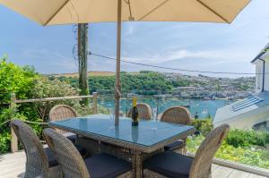 Gallery image of Luxury Victorian school with views of Harbour in Fowey