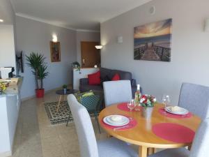 Afbeelding uit fotogalerij van PRAIA DA ROCHA Appartement tout confort in Portimão