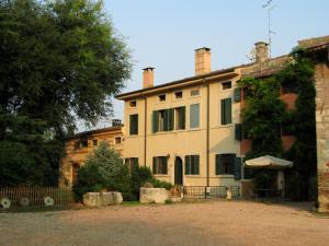 Photo de la galerie de l'établissement Agriturismo Corte Pellegrini, à San Martino Buon Albergo