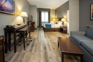 Posezení v ubytování Comfort Suites Seabrook - Kemah